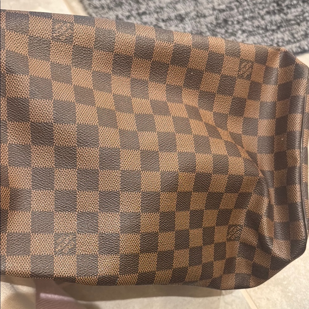 Louis Vuitton Damier Speedy Checkered Tote - Picture 5 of 8